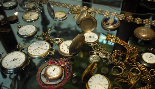 15 - بخش موزه ساعت های قدیمی